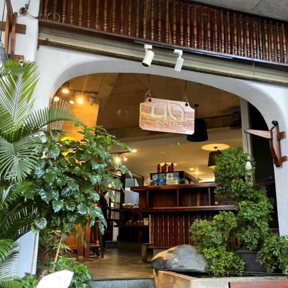 An Café — кафе в ботаническом стиле